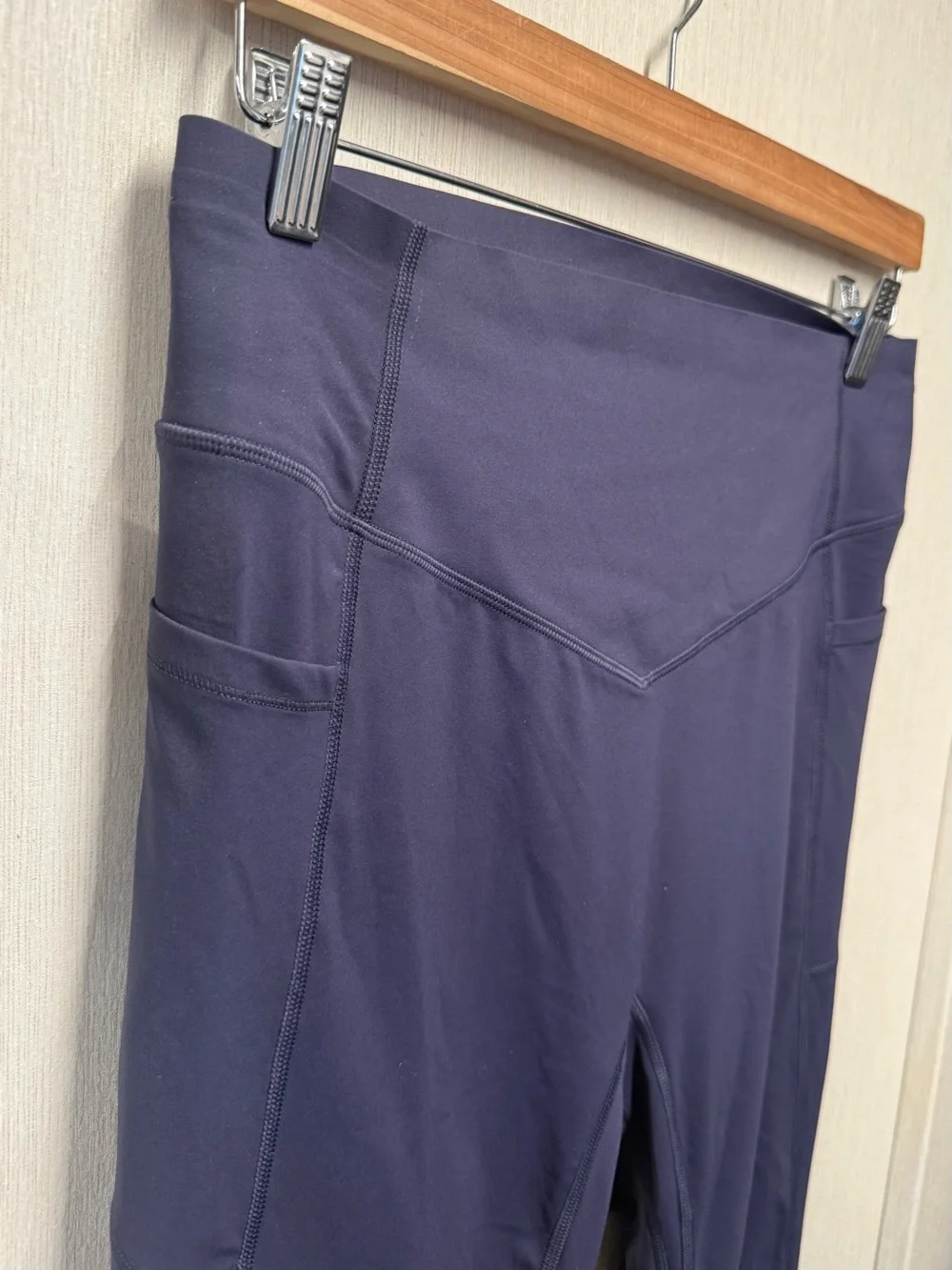 NWOT Halara UltraSculpt Navy Scrunch Butt Flare Yoga Leggings, Size L UltraTall